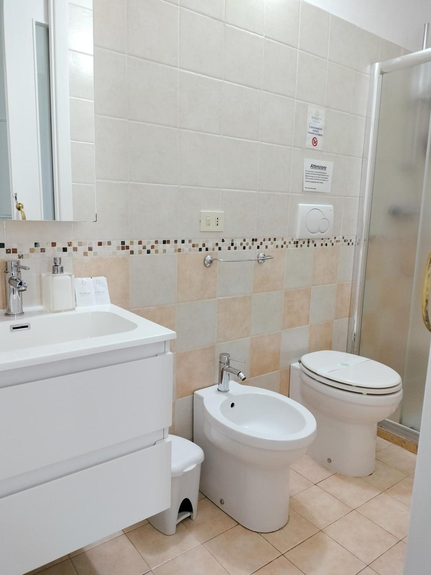 B&B Mareen Santa Maria al Bagno Buitenkant foto